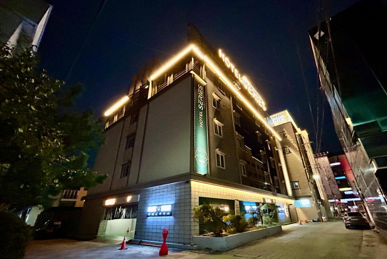 Series Hotel Gyeongju Buitenkant foto
