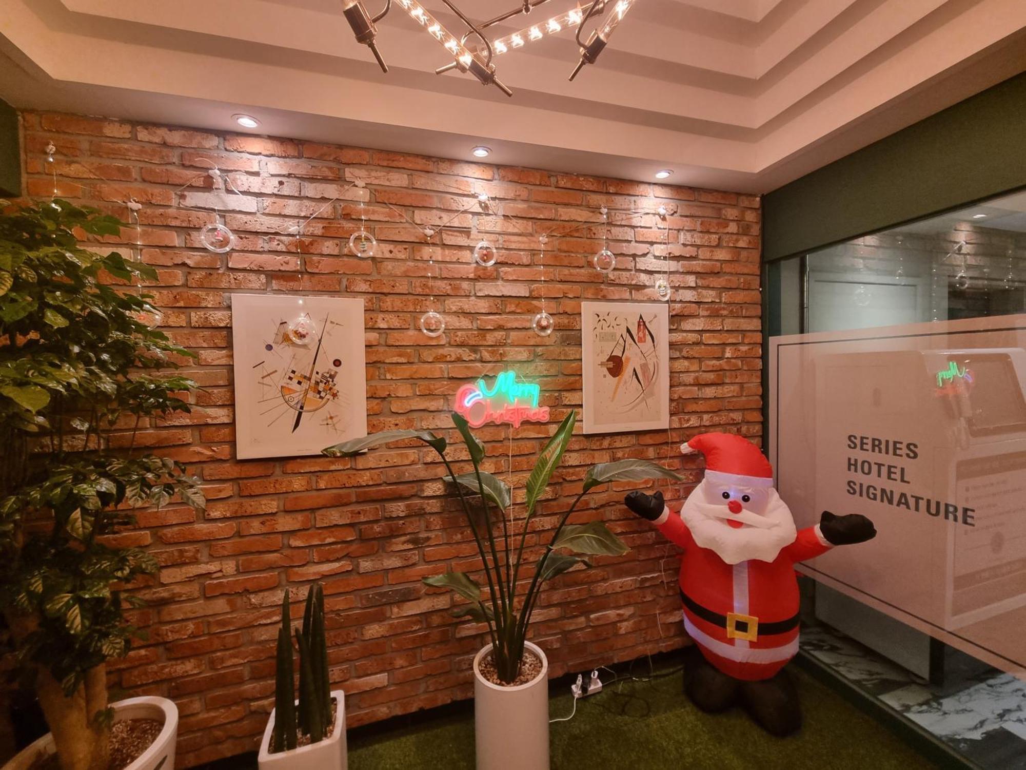 Series Hotel Gyeongju Buitenkant foto