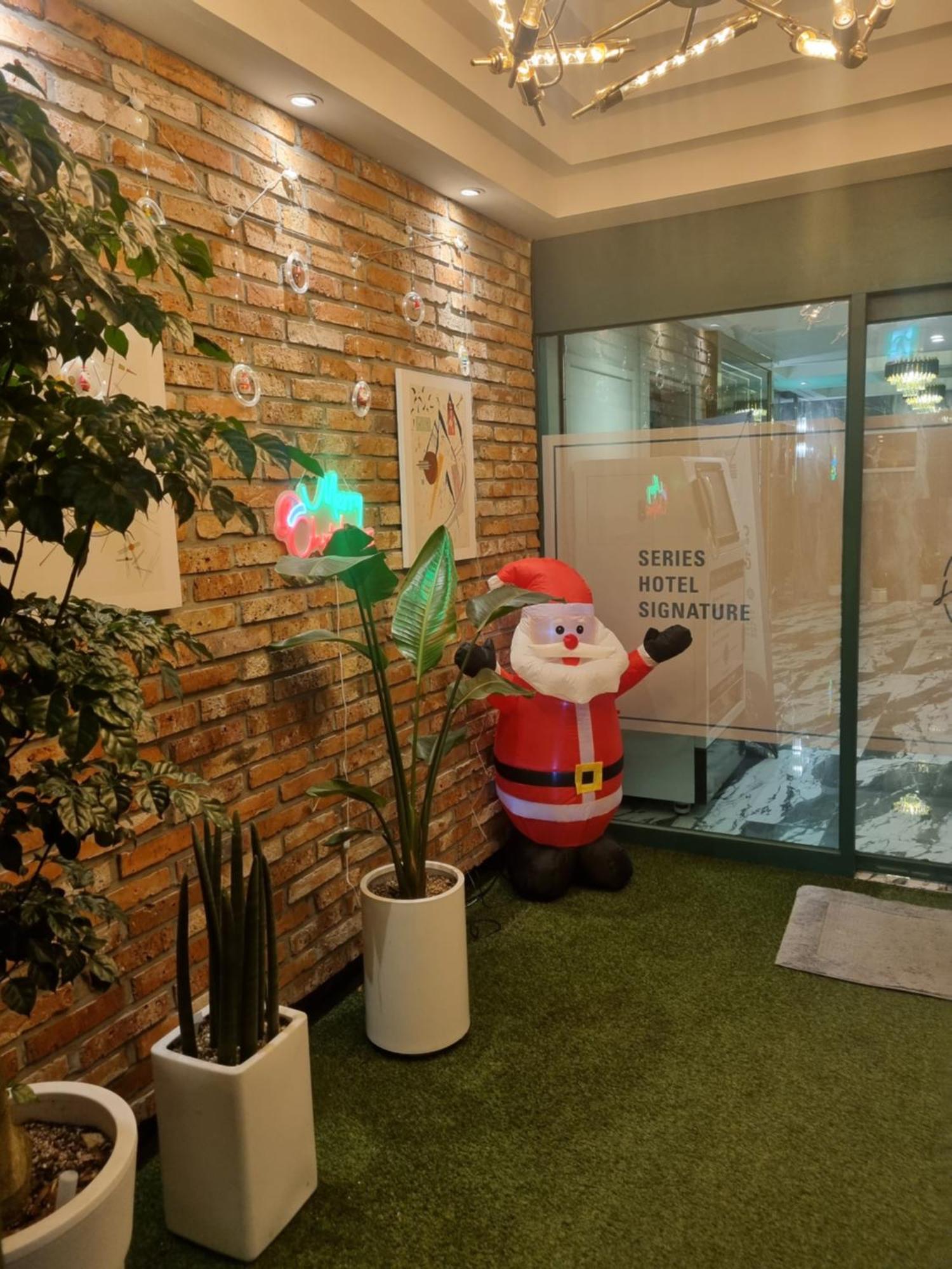 Series Hotel Gyeongju Buitenkant foto