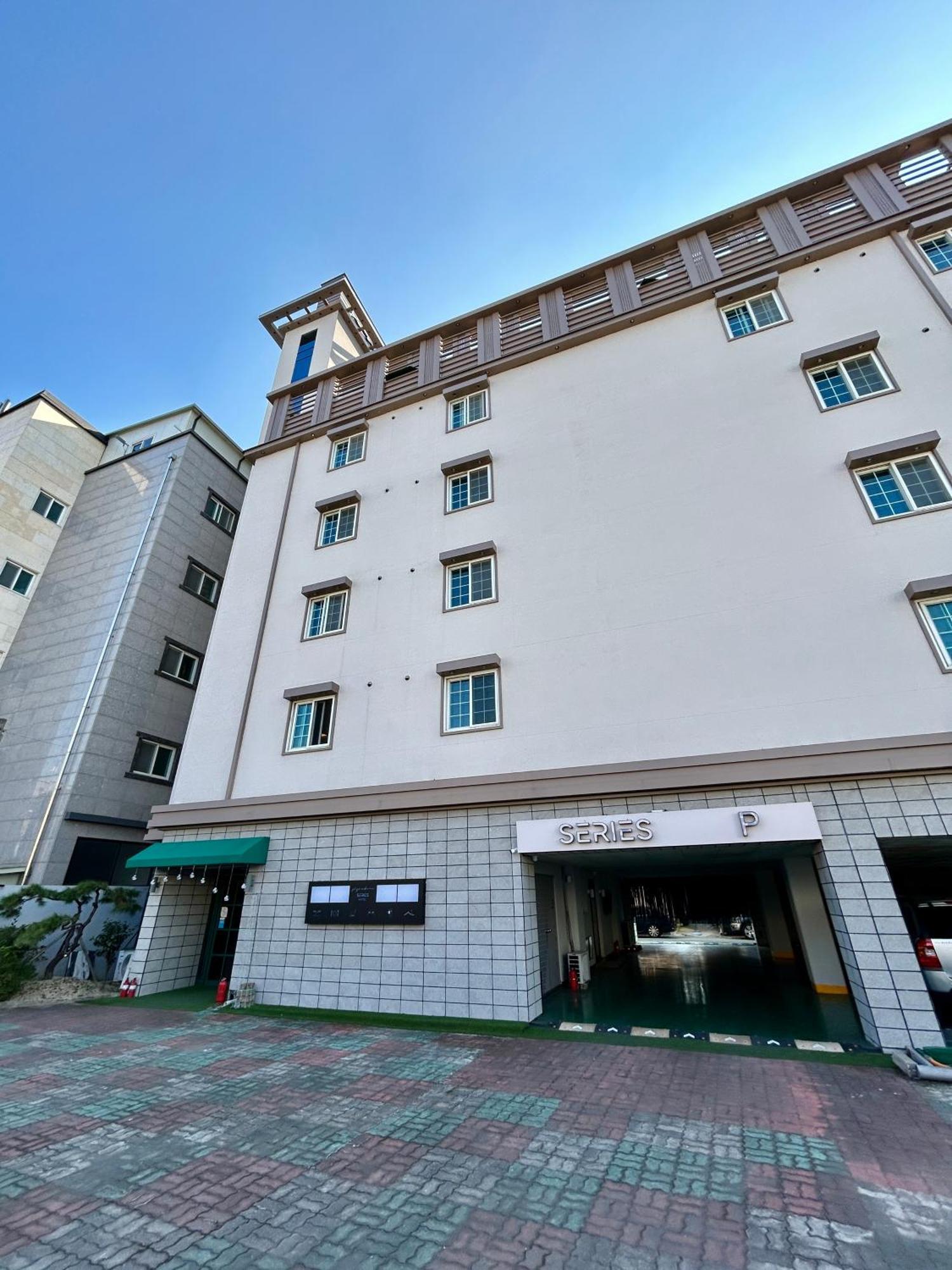 Series Hotel Gyeongju Buitenkant foto